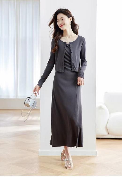 超好看哦！！677套装女秋装搭配一整套高级感上衣+吊带裙两件套-喜出 商品图1