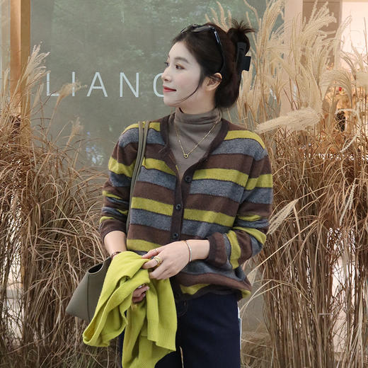 良木礼绵羊毛开衫（D25102514） 商品图3