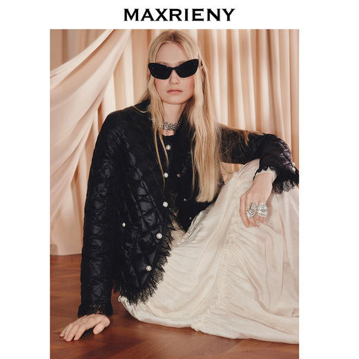 玛克门店发货：MAXRIENY立体菱格羽绒服(货号:MF86DC517) 商品图1