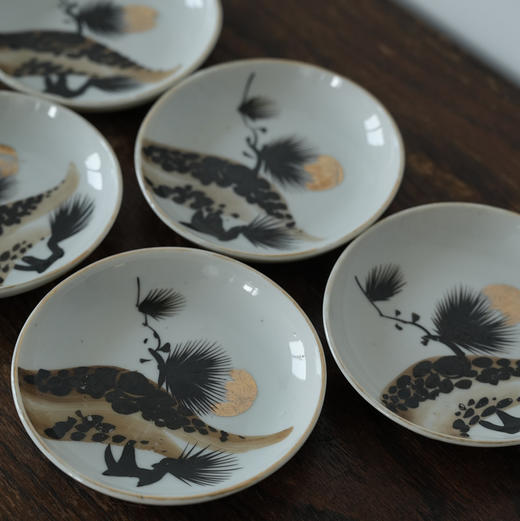 日本明治时期手绘老松图碟 釉上彩 X1345 商品图0