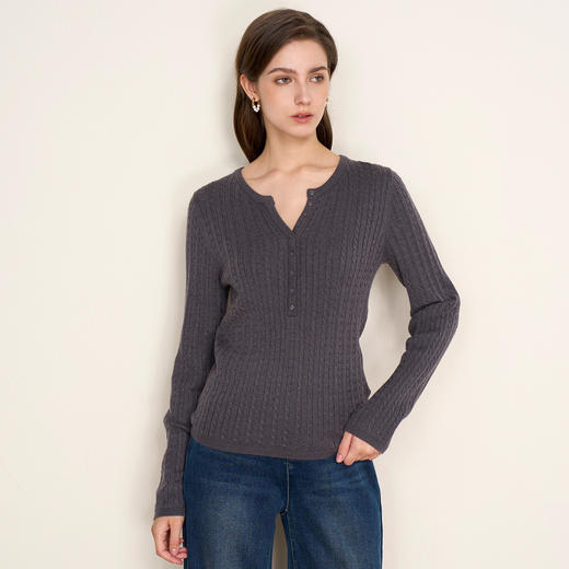 EITIE爱特爱复古绞花内搭打底显瘦简约毛衣V领羊毛衫秋季新款针织衫D2501913 商品图12