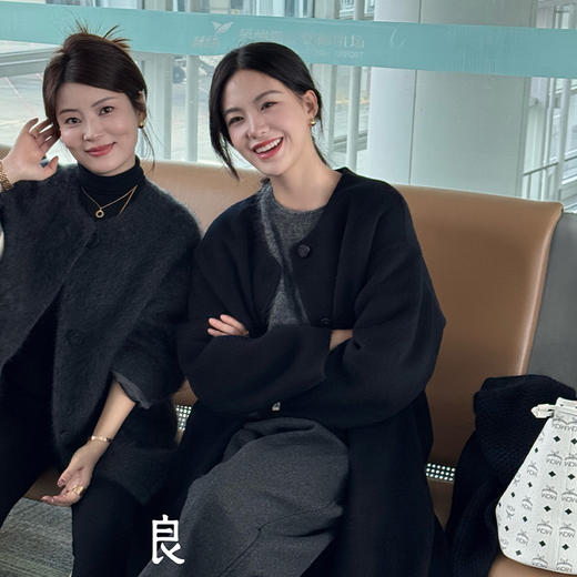 【特价不退换】【预售7天】良木礼山羊绒大衣（围巾）（D25102678F） 商品图0