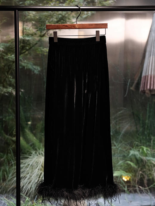 盛唐婧 | 新中式真丝丝绒鸵鸟毛阔腿裤 商品图6