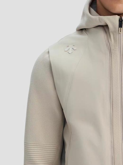 DST新款的三合一外套，相当于一个马甲和一个连帽外套 商品图6