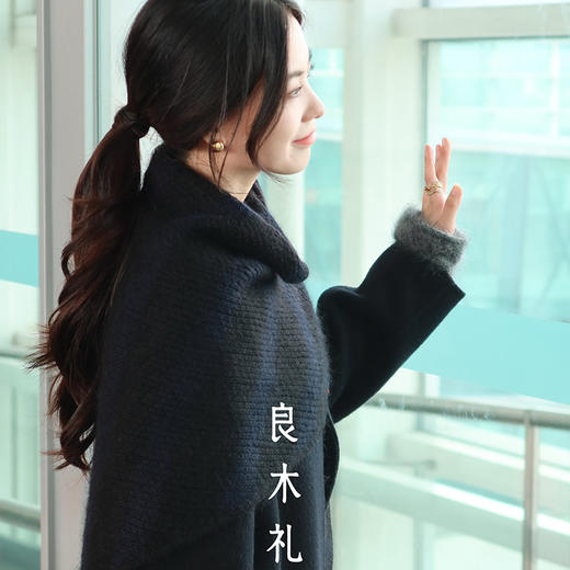 【特价不退换】【预售7天】良木礼山羊绒大衣（围巾）（D25102678F） 商品图4