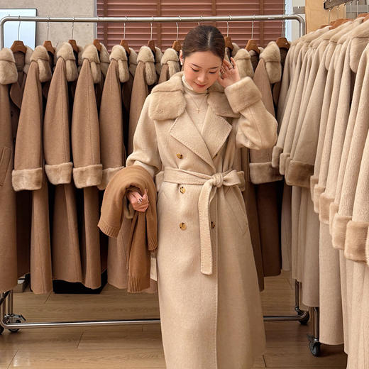 【特价不退换】【预售7天】良木礼骆驼绒水貂大衣(D8206) 商品图9