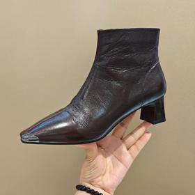 西村名物2025年冬季新款时尚中跟小尖头侧拉链切尔西靴时装靴U25DS49731