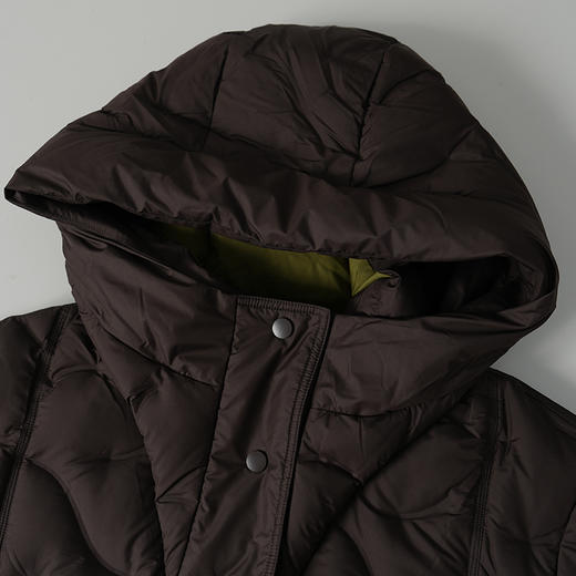 EITIE爱特爱高领大兜帽错落线迹绗缝细节感精致长款羽绒服8411115 商品图2