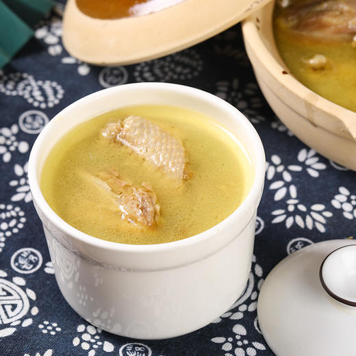 【严选】【农家散养土鸡 无抗生素无重金属无药物残留】汪集土鸡汤 慢火熬制 鸡汤浓厚 每一块鸡肉都鲜嫩入味 营养滋补650g/1300g（厂家直发） 商品图5