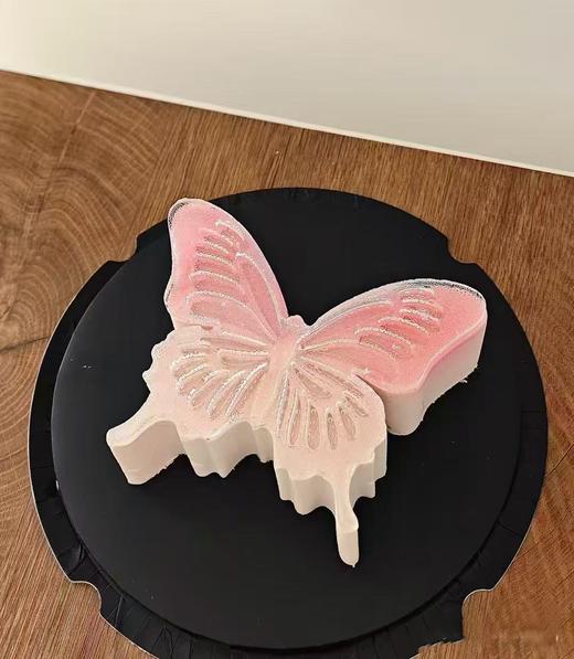 水晶蝴蝶慕斯蛋糕（提前24小时预订） 商品图0