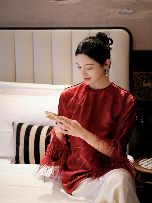 盛唐牡丹 |勃艮第红冠乐绉斜襟上衣 商品图3