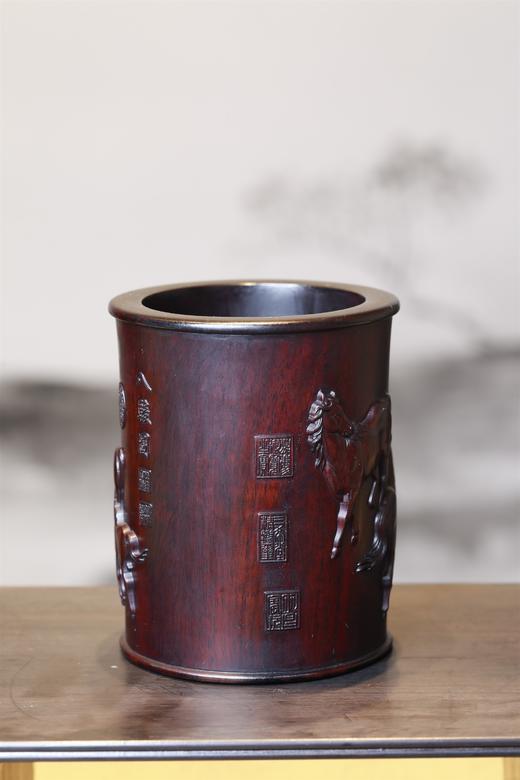 八骏图°黑檀小笔筒 商品图4