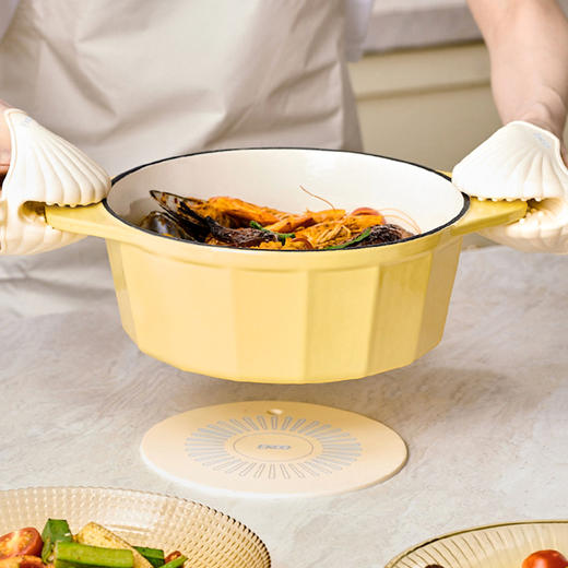 康宁（VISIONS）晶釉珐琅锅（含赠品-硅胶三件套)VS-DG22J006C/KZ 商品图4