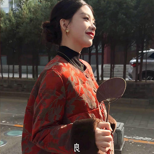 【特价不退不换】【现货】良木礼短款鹅绒服（2670） 商品图2