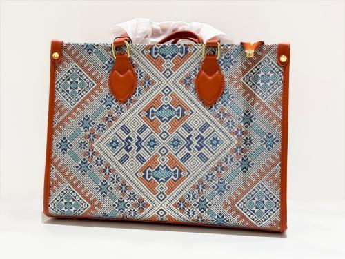 广西工美院大壮锦侗锦托特包/枕头包/手机包 商品图0