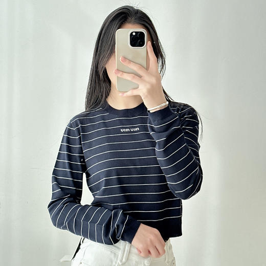 2025新款时尚设计感百搭条纹圆领长袖显瘦修身针织衫上衣女秋冬季 商品图2