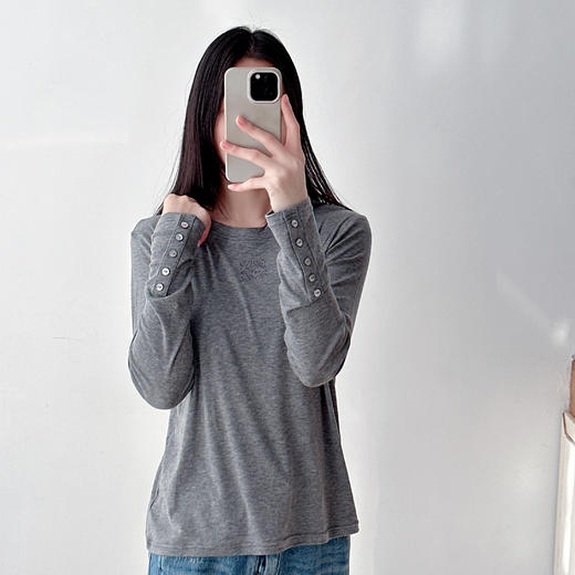 外穿长袖T恤女士修身打底衫 商品图3
