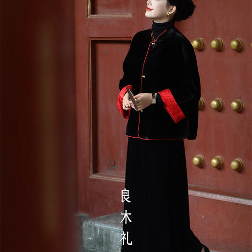 【预售7天|加厚】良木礼丝绒开叉半裙（黑绒绒）（D251101773） 商品图4