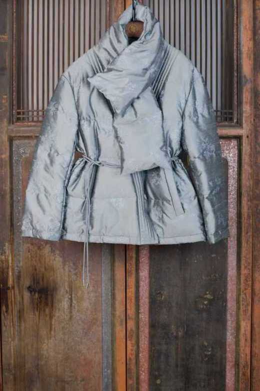 盛唐牡丹 | 玄青绿双宫丝鹅绒服(配围巾) 商品图0