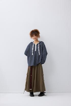 条纹连帽衫
