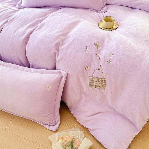 【专柜多样屋】悠梦嘉居暖奢保暖雪貂绒绣花四件套 魏紫/青蓝任选200*230cm 商品图4