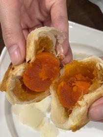 凤梨蛋黄酥（非清真）· 常温点心