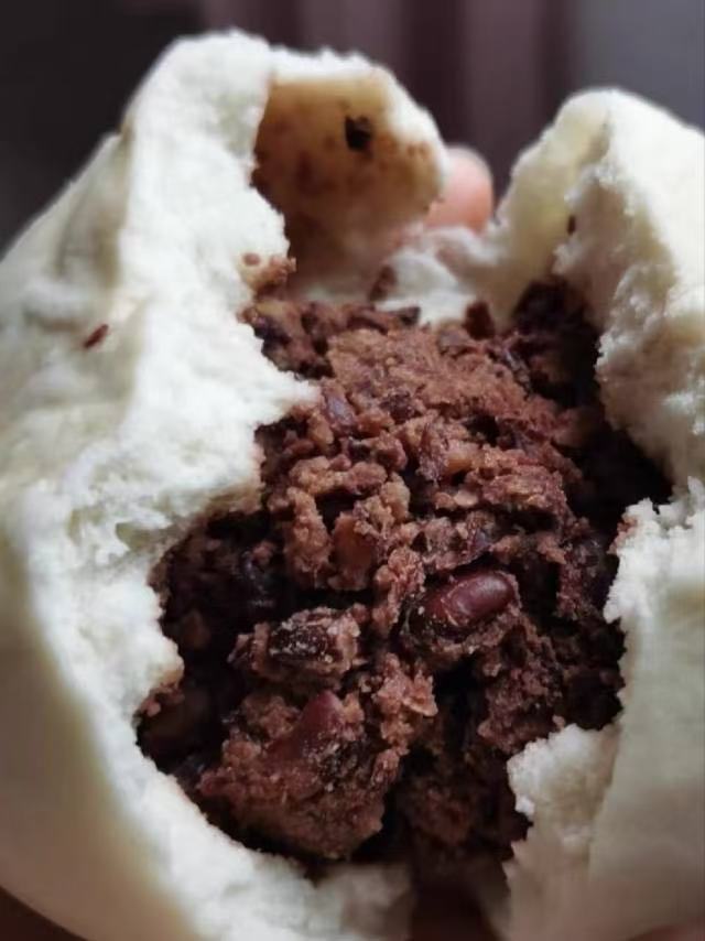 超大红豆包8个 大馅手工红豆包600克/8个装