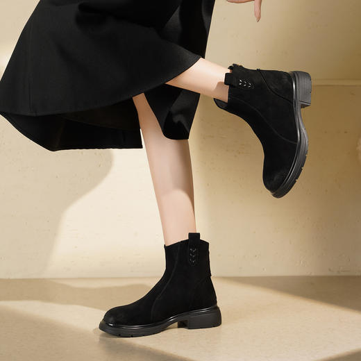 西村名物2025年冬季新款舒适厚底绒面弹力短靴时装靴T25DS49261 商品图3