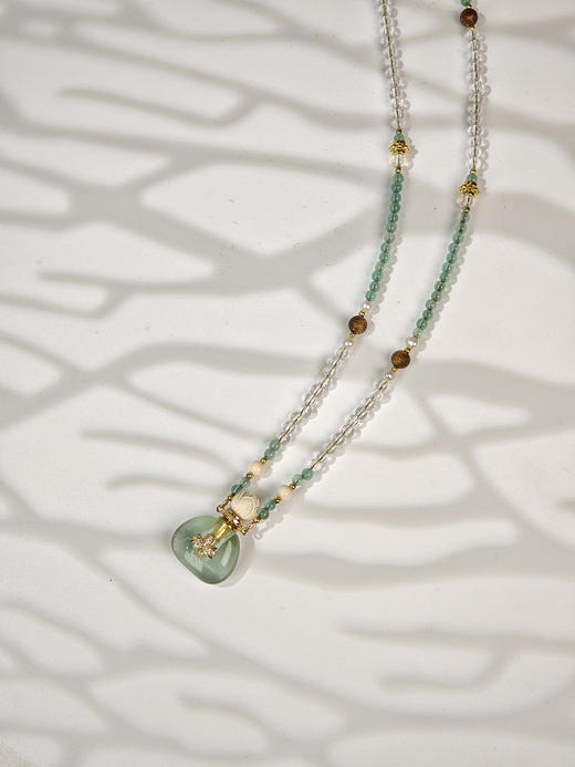 MELI&MOLI| 绿莹小号福袋镶莲花吊坠沉香珠点缀珠串项链 商品图5