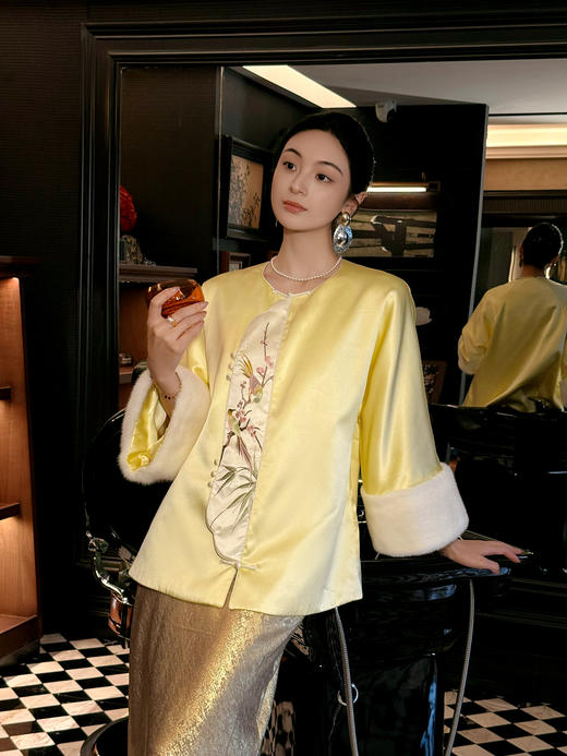 盛唐牡丹大师系列-卢梅红 | 黄执丝毛手绣水貂棉外套 商品图2