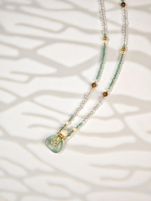 MELI&MOLI| 绿莹小号福袋镶莲花吊坠沉香珠点缀珠串项链 商品图3