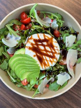 布拉塔沙拉 Burrata Salad