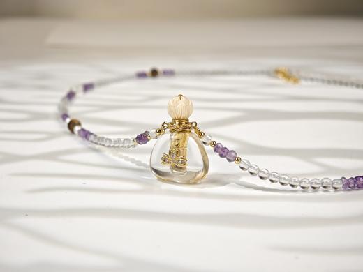 MELI&MOLI| 白水晶小号福袋镶莲花吊坠沉香珠点缀珠串项链 商品图1