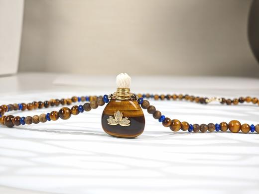 MELI&MOLI| 黄虎眼石中号福袋镶莲花吊坠沉香珠点缀珠串项链 商品图1