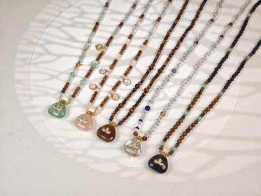 MELI&MOLI| 绿莹中号福袋镶莲花吊坠沉香珠点缀珠串项链 商品图3