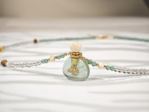 MELI&MOLI| 绿莹小号福袋镶莲花吊坠沉香珠点缀珠串项链 商品图1