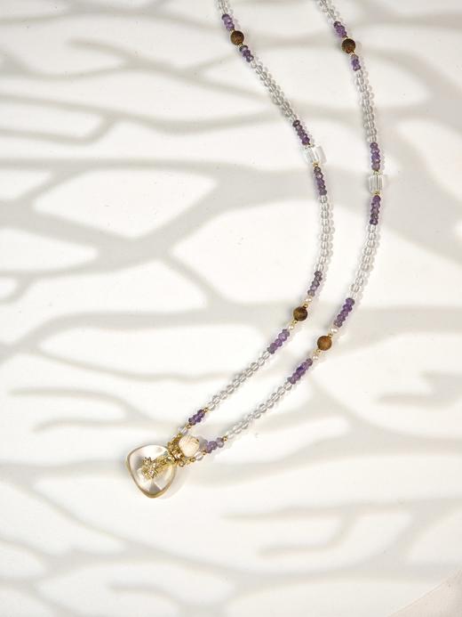 MELI&MOLI| 白水晶小号福袋镶莲花吊坠沉香珠点缀珠串项链 商品图3