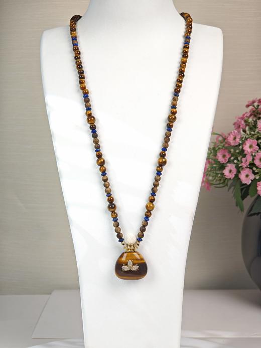MELI&MOLI| 黄虎眼石中号福袋镶莲花吊坠沉香珠点缀珠串项链 商品图0