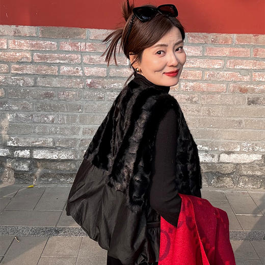 【特价不退换】【预售7天】良木礼羊毛桑蚕丝马甲（D25102553） 商品图6