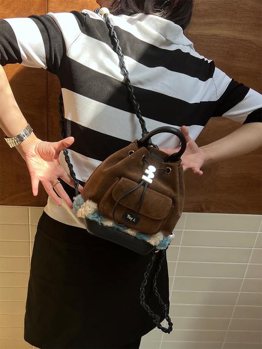 Tagi 画家珍珠编织束口双肩包 手工编织肩带随旅行口袋水桶抽绳束口包 商品图1