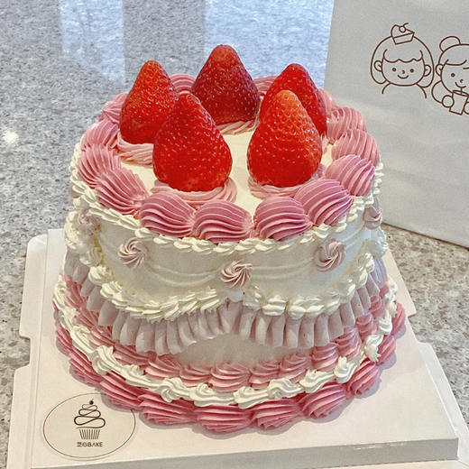 【复古莓果】草莓鲜果-草莓生日蛋糕 商品图0