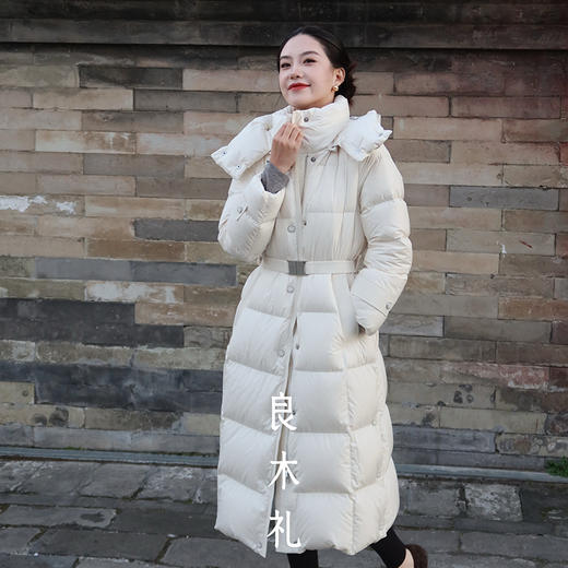 【特价不退换】【预售7天】良木礼长款收腰鹅绒服（腰带）（D25103910） 商品图6