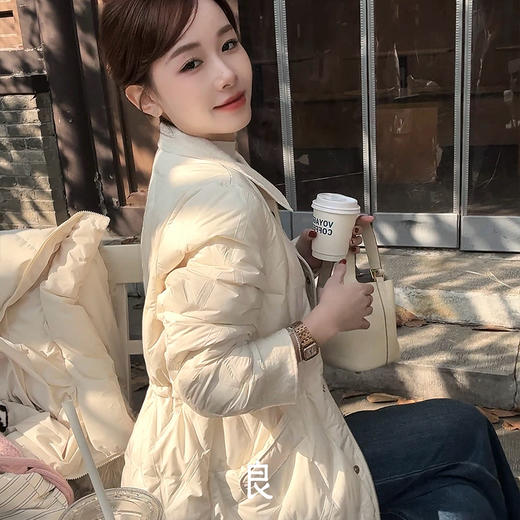 【特价不退换】【预售7天】良木礼小香风收腰鹅绒服（D258351） 商品图4