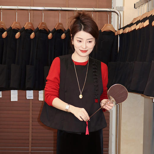 【特价不退换】【现货】良木礼国风喜字马甲（D25103911） 商品图1