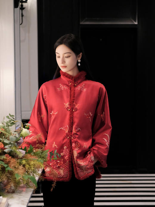 盛唐牡丹盛奢系列 | 赤色一年景手绣水貂棉服 商品图5
