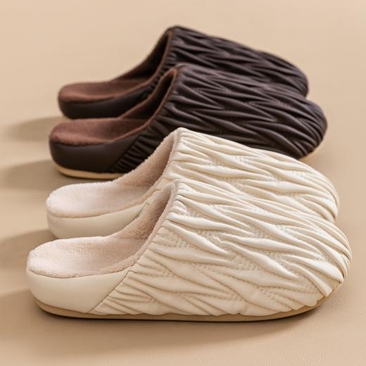 【专柜多样屋】多样屋云涧轻褶舒适拖加绒保暖拖秋冬拖鞋深栗棕（建议拍大一码） 商品图5