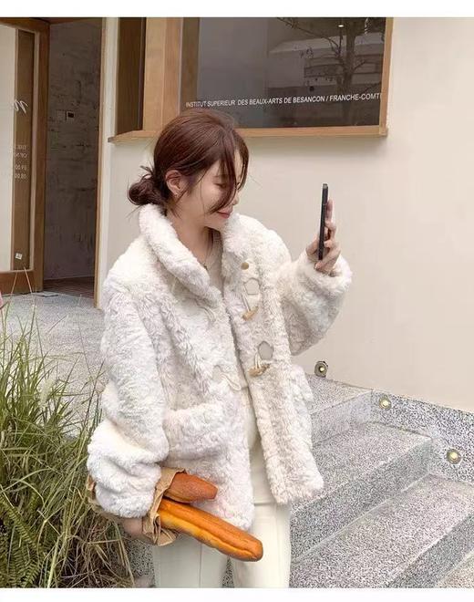 【环保皮草】P05牛角扣皮毛一体秋冬大衣外套-喜出 商品图5