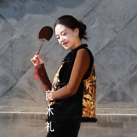 【特价不退换】【预售7天】良木礼水貂毛马甲（D25102536） 商品图2