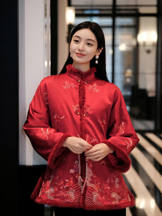盛唐牡丹盛奢系列 | 赤色一年景手绣水貂棉服 商品图1