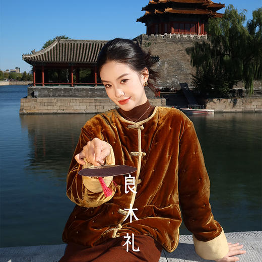 【特价不退换】【预售7天】良木礼国风盘扣外套（D25102705） 商品图1